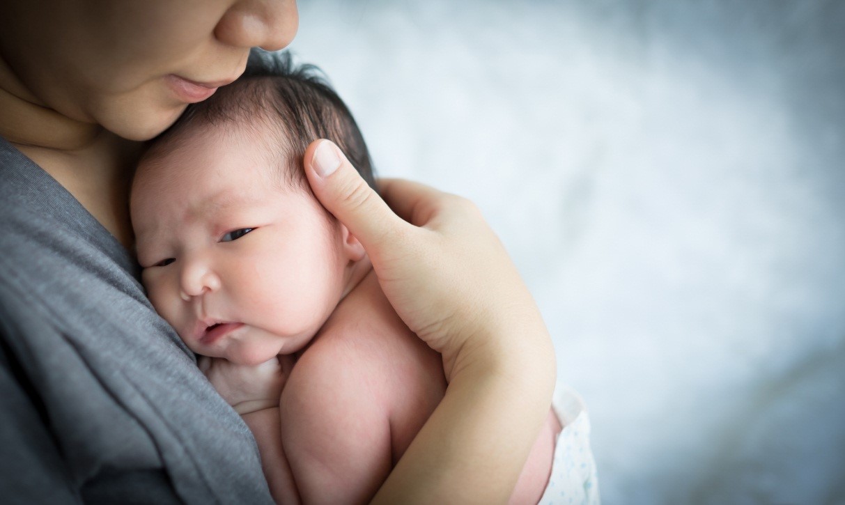 4 Tanda Bayi Tidak Nyaman, Minyak Telon Plus Lavender Bisa Bantu Atasi