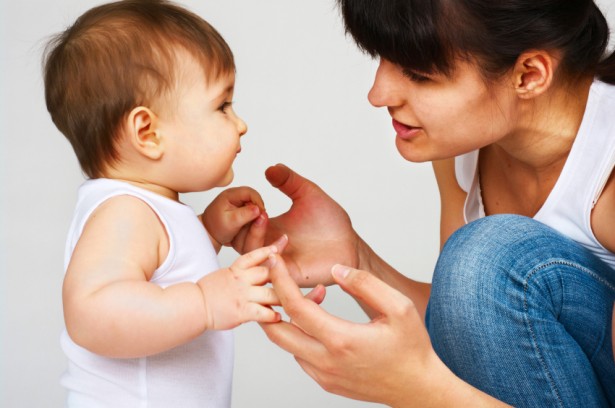 6 Stimulasi Agar Anak Cepat Bicara